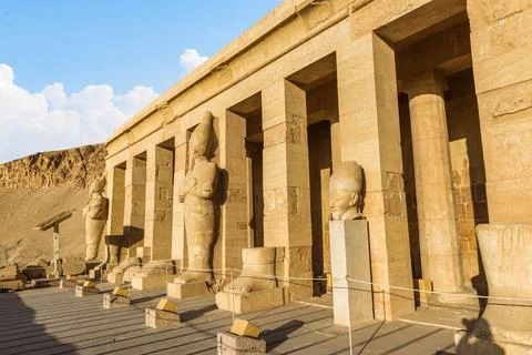 Ruined statues in temple Stock Photos