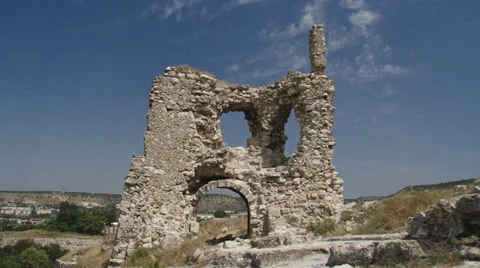 Ruins of an ancient castle Video stock 31214065