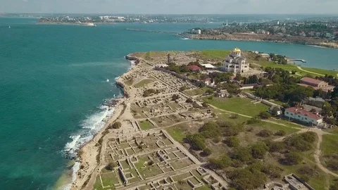 Ruins of Chersonesus in the background of the sea 스톡 동영상 102714765