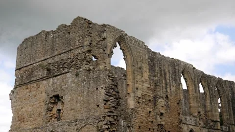 Ruins of Easby Abbey Vídeo Stock 195903100
