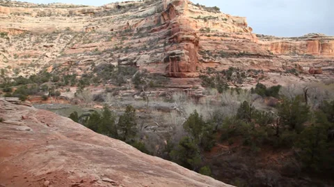 Ruins glidecam pan Vídeos de archivo 36993489
