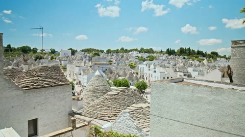 Rulli and whitewashed stone huts with conical roofs in Alberobello. Stock Footage 237088342