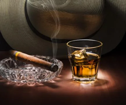 Rum and cigar Stock Photos