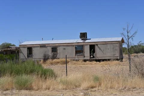 Run down old Mobile home trailer Stock Photos