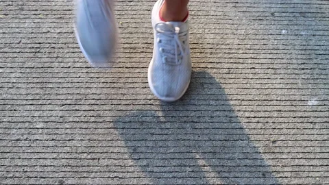 Run on 库存影片 148976854