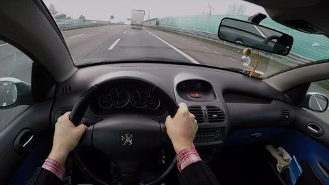 Run on the highway 動画素材 86246853