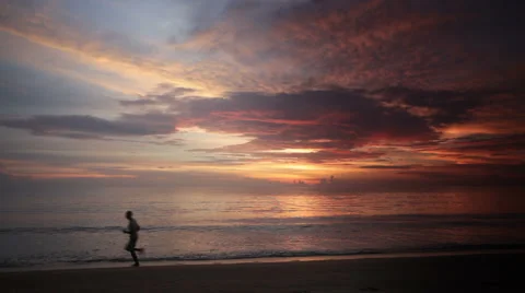 Run, sea Video stock 5298024