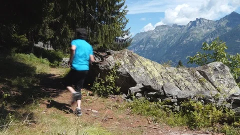 Runner moving fast on trail Stock-Footage 114175904