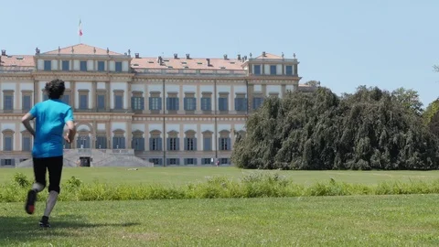 Runner at the park Video stock 114169273