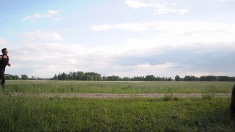The runner is running in the Park, Stock Footage 76740745
