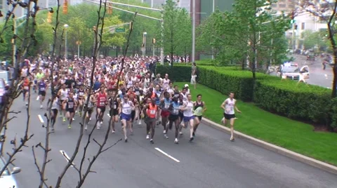 Runners on Course Video stock 51056176