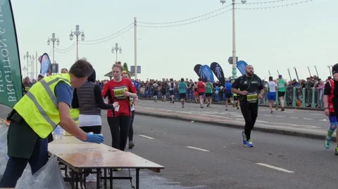 Runners having a drink Stock Footage 62947115