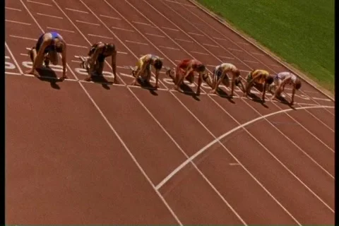 Runners leaving the starting line 库存影片 2334060