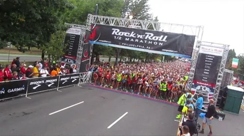 Runners Start Race Video stock 51824770