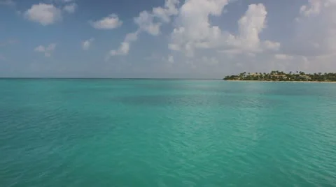 Running on the blue water Video stock 8925338