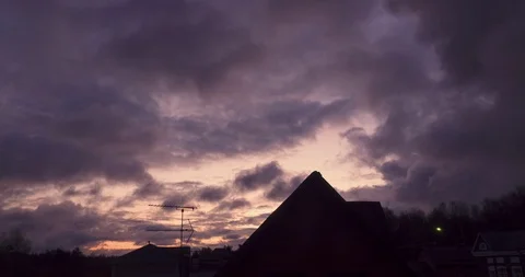 Running clouds. Video stock 119310675