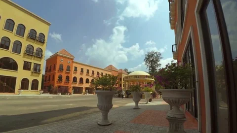 Running Clouds Over The Old City Architecture Stockbeeldmateriaal 71220149