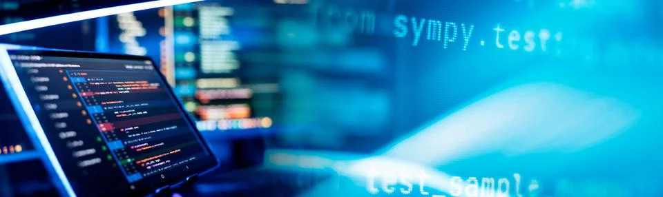 Running Computer data programming. Coding script text on screen. Notebook c.. Foto stock