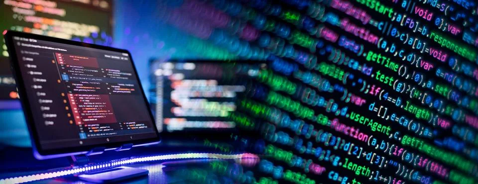 Running Computer data programming. Coding script text on screen. Notebook c.. Stock-Fotos