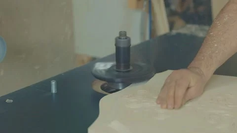 Running cutter cuts the contour of the workpiece Video stock 168794769
