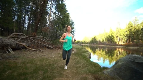 Running With Dog Stockbeeldmateriaal 107631211