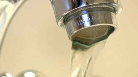 Running faucet tap macro; 3 Video stock 10774411