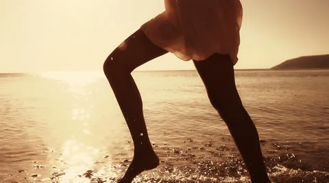 Running At Sunset Video stock 33792509