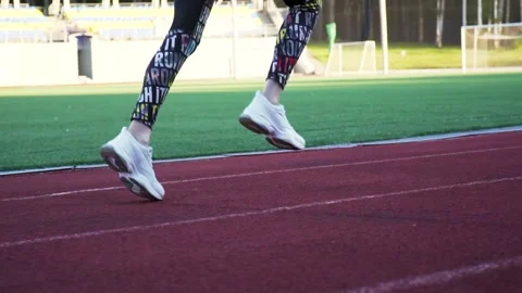 Running at the track 動画素材 158570080