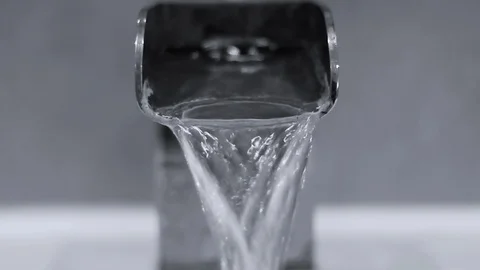 Running water Video stock 89620396