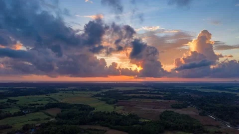 Runninh cloud at horizon Stock Footage 140034743