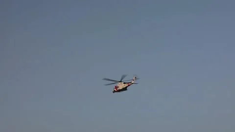 The rupture of the hull of the 'OS 35' causes a new fuel leak, Algeciras (Cádiz) Video stock 206162227