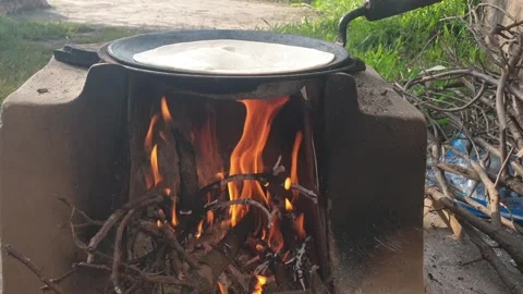 Rural cooking style 스톡 동영상 281938004