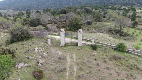 Rural farm gate with vertigo effect Stock Footage 126764444