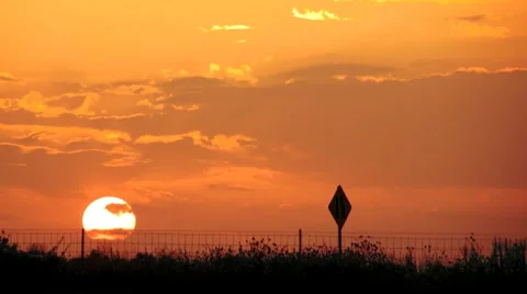 Rural Road Sunset (Time lapse) 스톡 동영상 8961530