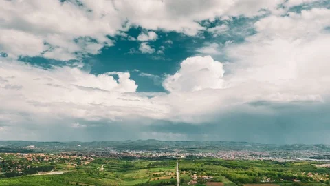 Rural scene hyperlapse 動画素材 129635442