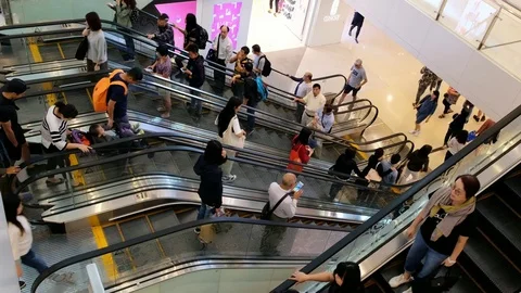 Rush hour in real time Stock Footage 82056967