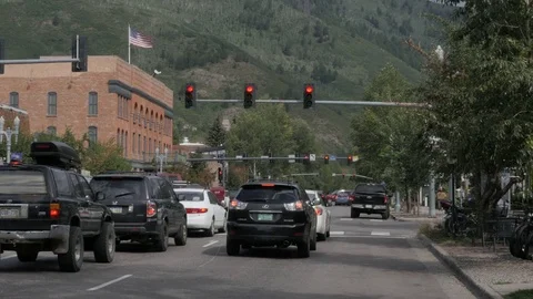 Rush Hour Traffic Downtown Aspen Colorado Stock Footage 85285986