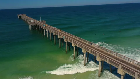 RusselFieldsPier 動画素材 131066136