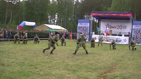 Russian army scouts demonstrate hand-to-hand combat techniques 11 Video stock 111501974