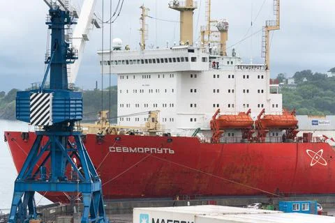Russian cargo container ship nuclear-powered icebreaker Sevmorput Corporation Foto stock