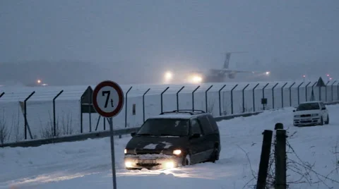 Russian cargo plane take off Vídeo Stock 1073488