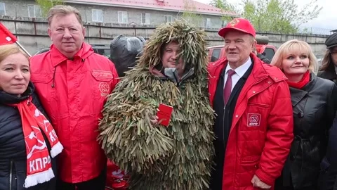 Russian Communist Party sends aid convoy to soldiers on Ukrainian frontline, MOS Stock Footage 308016550