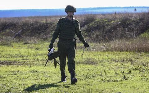 Russian conscripted men attend a military training in Donetsk, Ukraine - 05 Oct  Foto stock