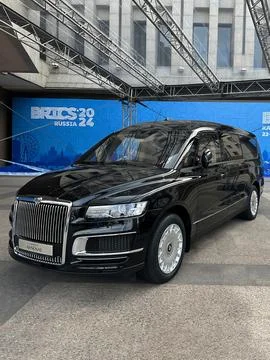 Russian executive class car Aurus Arsenal at the exhibition at the BRICS su.. Fotos Stock