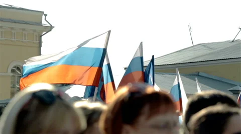 Russian flag waving in crowd Video stock 65285857