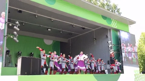 Russian folk dance Stock Footage 109046493