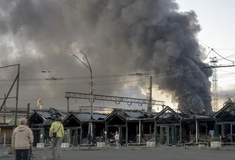 Russian overnight attack kills at least two in Kyiv, Ukraine - 08 Sep 2026 Fotos Stock
