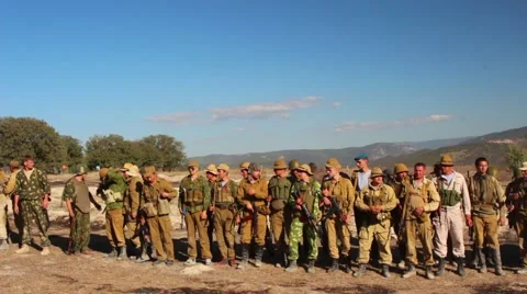 A Russian Spetsnaz group preparing for a mission in Afghanistan Vídeo Stock 68012483