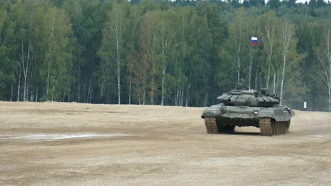 Russian tank T-90 스톡 동영상 220643567