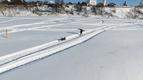 Russian winter in Suzdal. Panoramic view of Suzdal from the drone. 库存影片 104574663